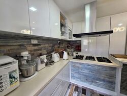 Blk 533 Hougang Avenue 6 (Hougang), HDB Executive #606996301